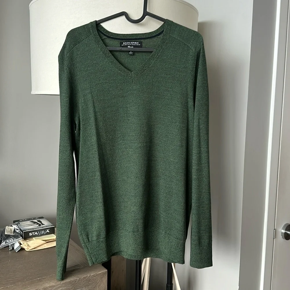 Banana Republic Sweater Top MEN size M